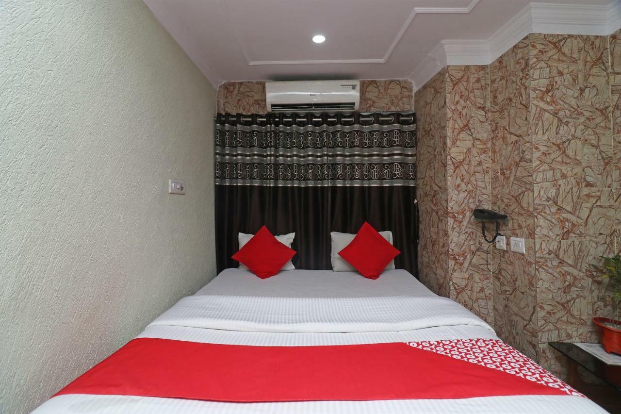 Oyo Flagship 16209 Hotel Ambar Palace Calcutta Calcutta Bara Bazar Buitenkant foto