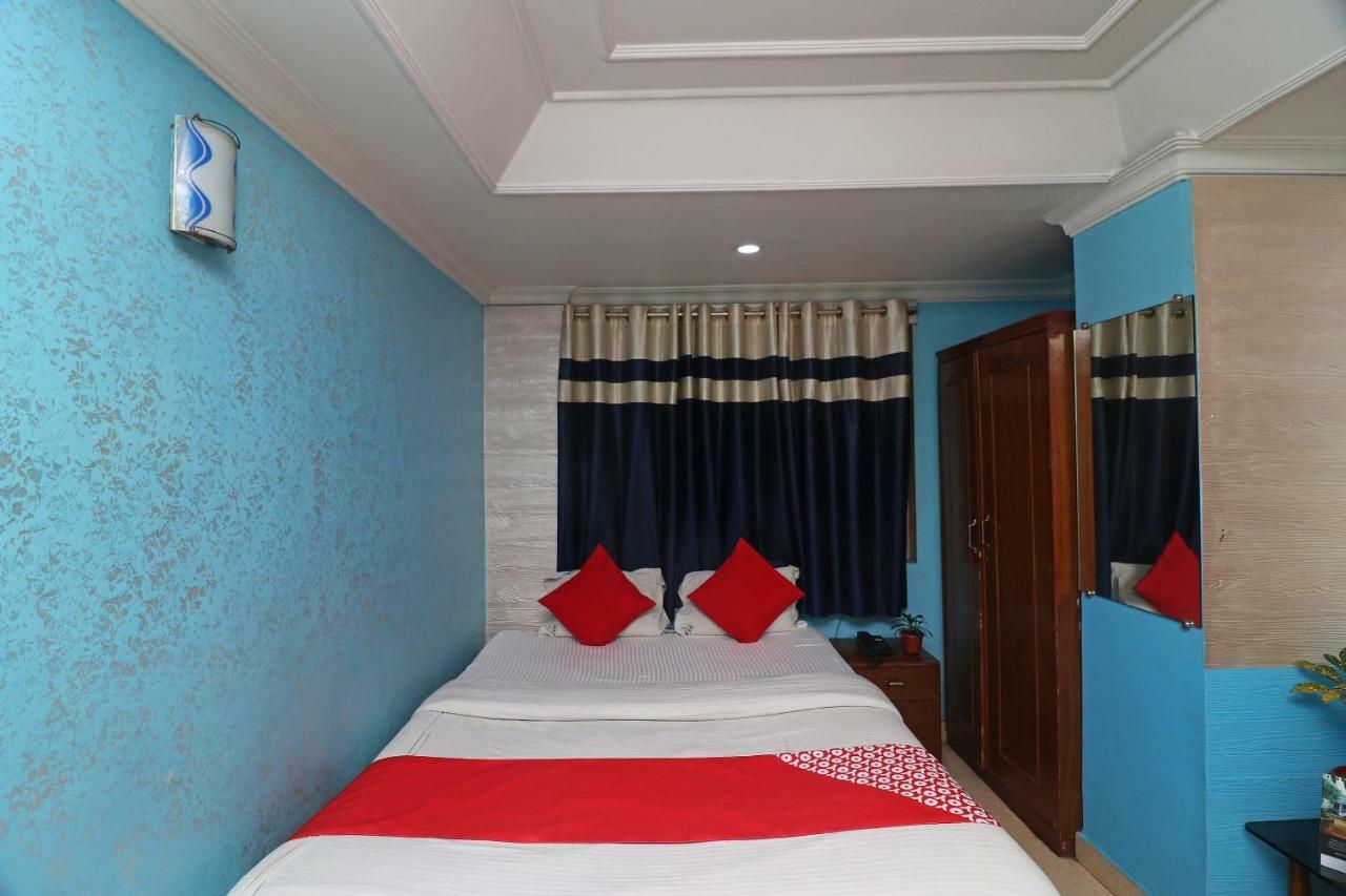 Oyo Flagship 16209 Hotel Ambar Palace Calcutta Calcutta Bara Bazar Buitenkant foto
