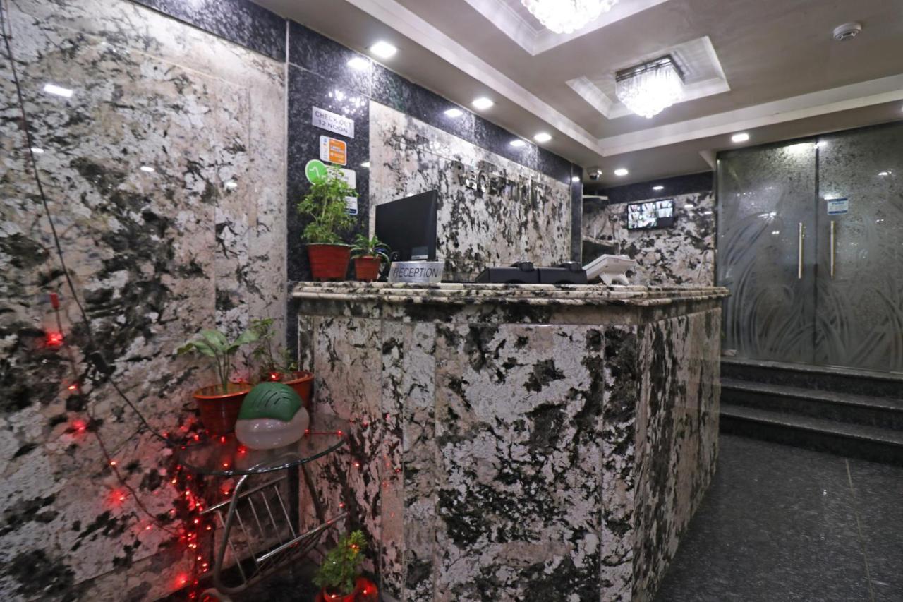 Oyo Flagship 16209 Hotel Ambar Palace Calcutta Calcutta Bara Bazar Buitenkant foto