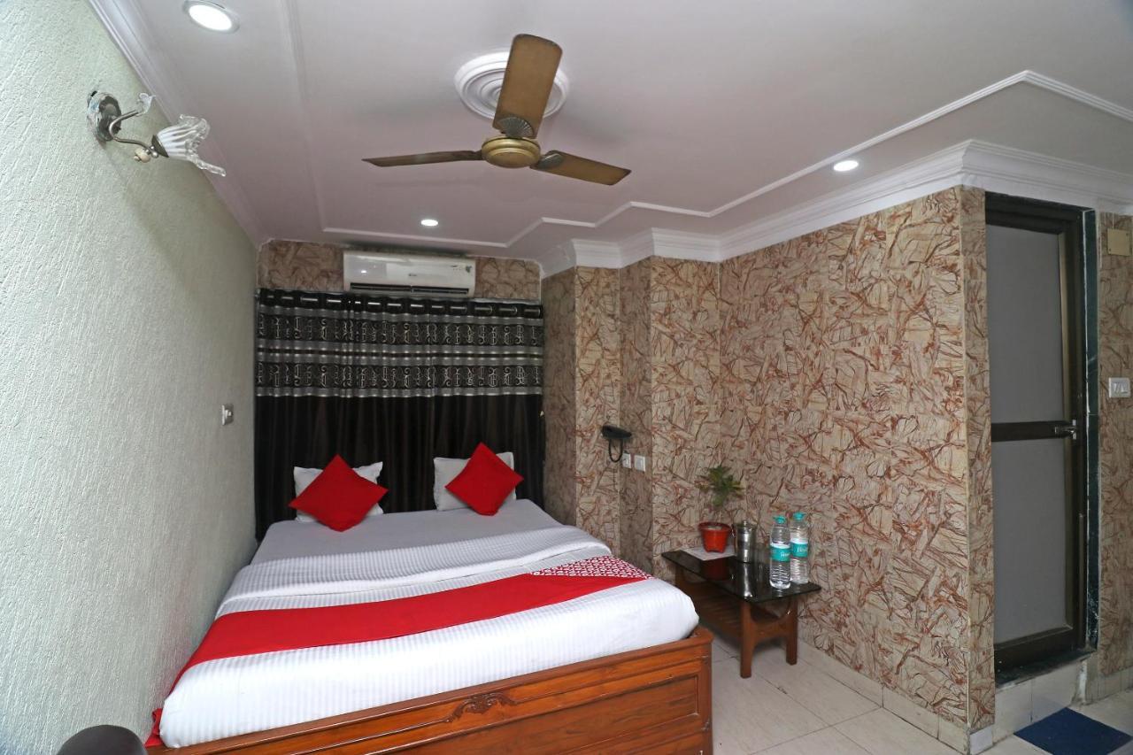 Oyo Flagship 16209 Hotel Ambar Palace Calcutta Calcutta Bara Bazar Buitenkant foto